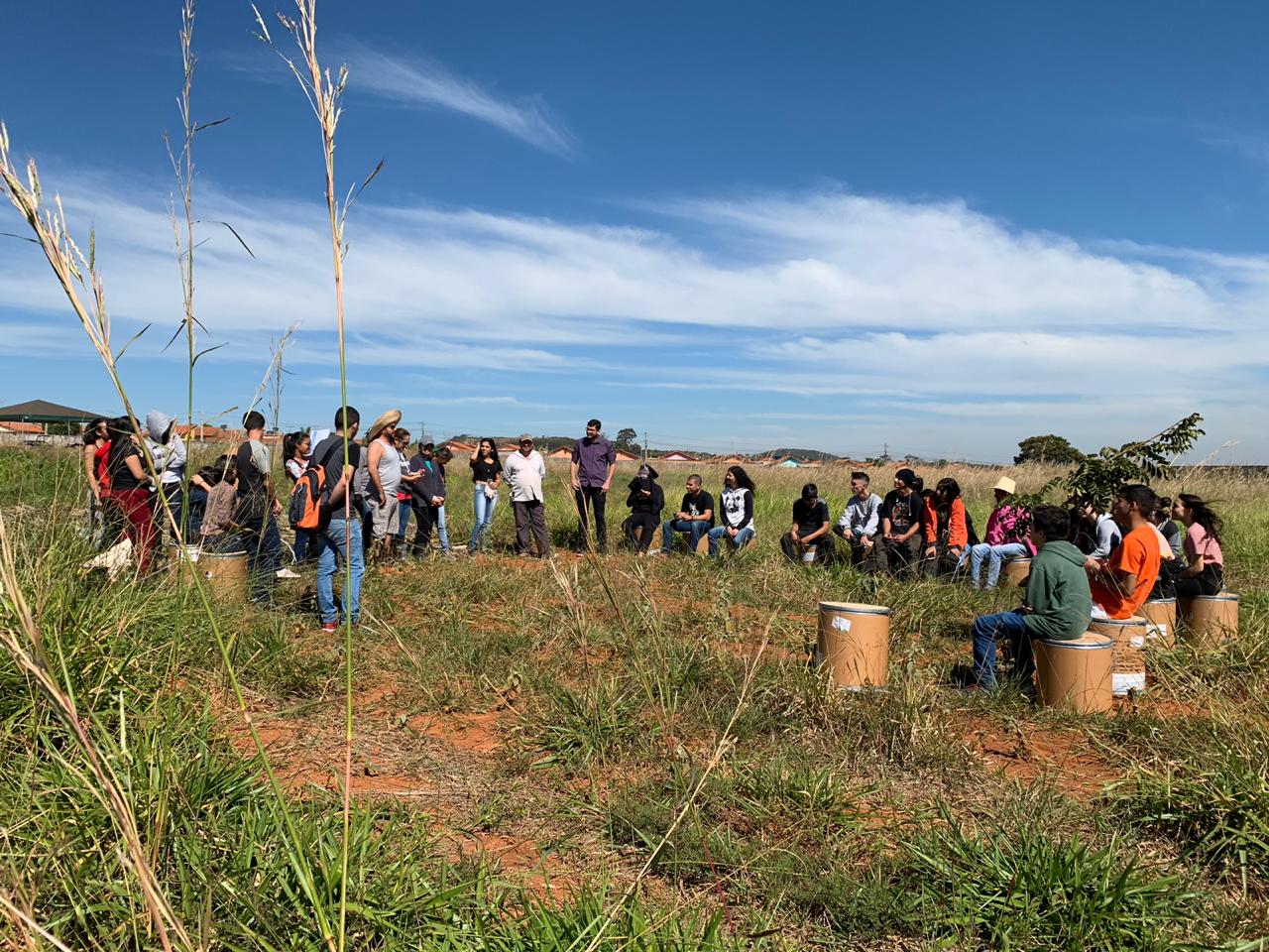 Reunião de lançamento foi realizada no espaço da horta comunitária do IFG