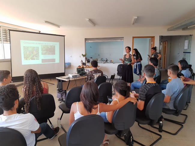 Oficina explora os sabores típicos do cerrado