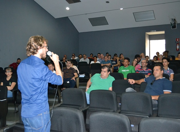 Gustavo Henrique palestrou por cerca de 3h acerca da história, valorização, importância e dimensão da Rede Federal de Educação