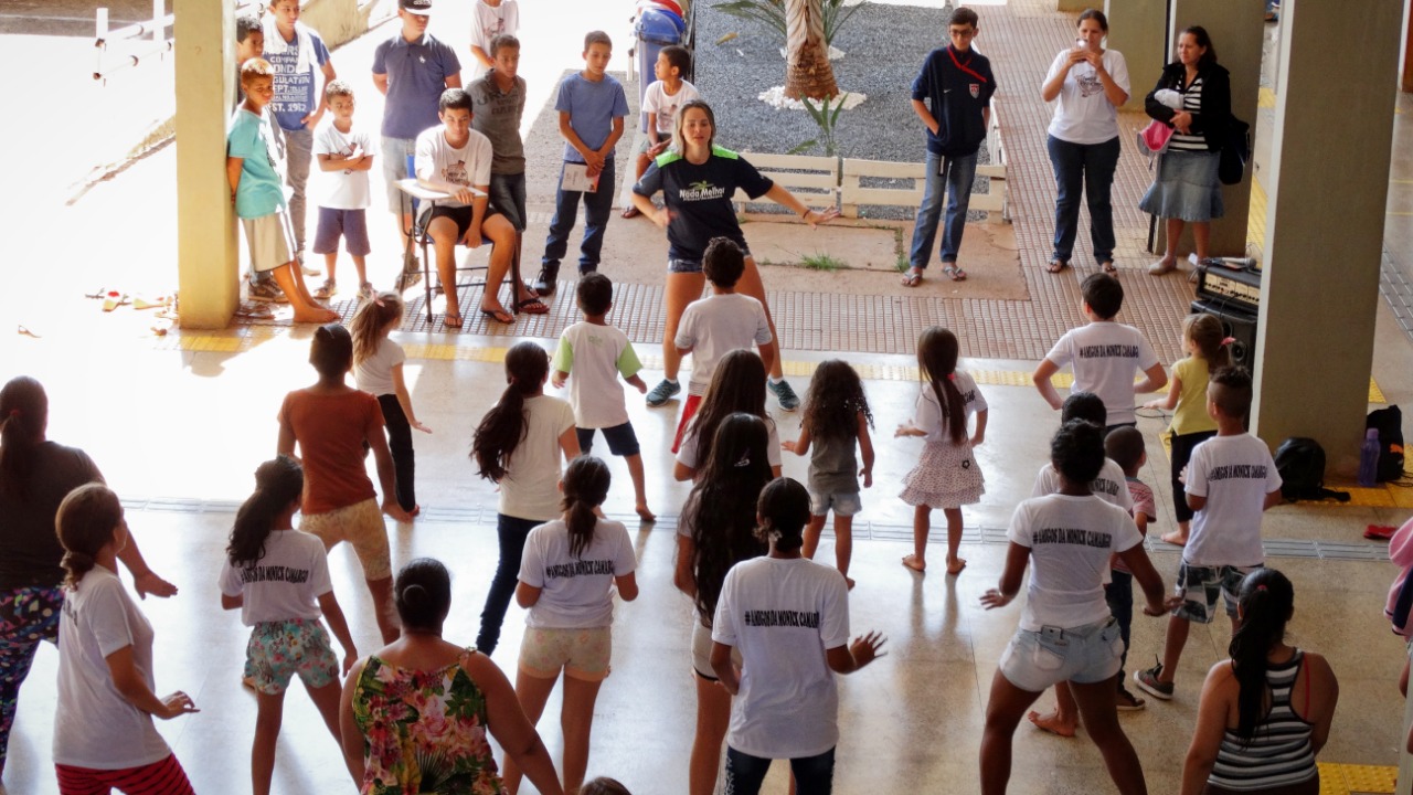 Aula de ginástica durante o Dia D da Saúde 