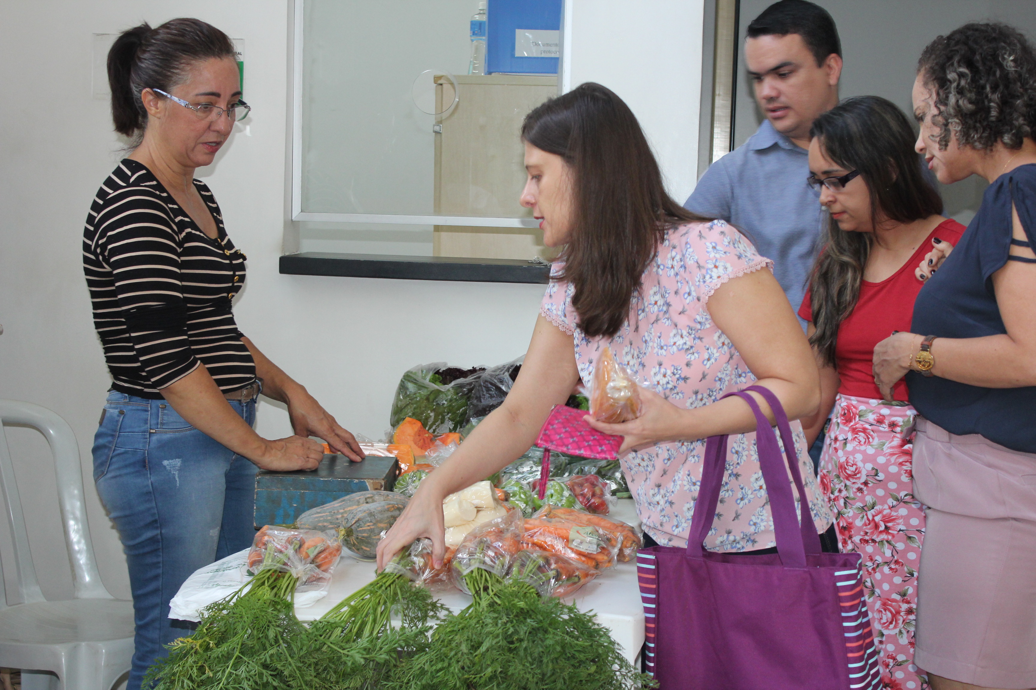 Feira Agroecológica lotou recepção da Reitoria do IFG