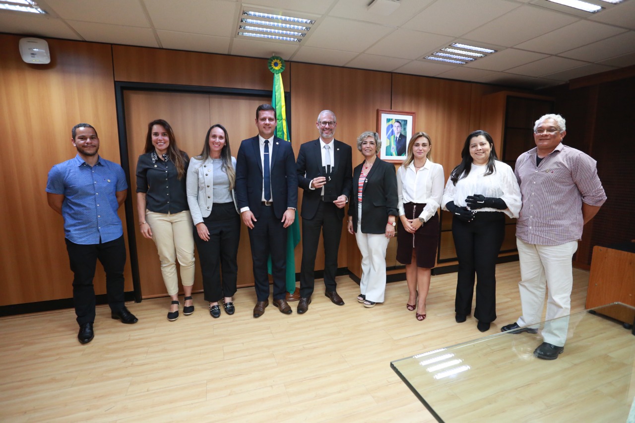 Equipes do MEC e do IFG que participaram da audiência em Brasília (DF)